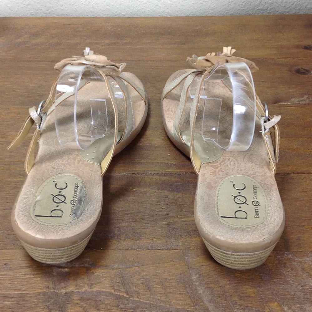 BOC- Born Gold Leather Cushioned Insole Sandals - Picture 6 of 7
